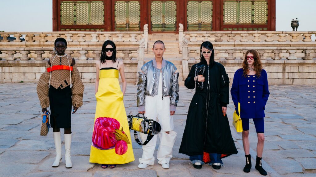Gucci présente son défilé Croisière 2024 à Séoul
| Vogue Espagne
