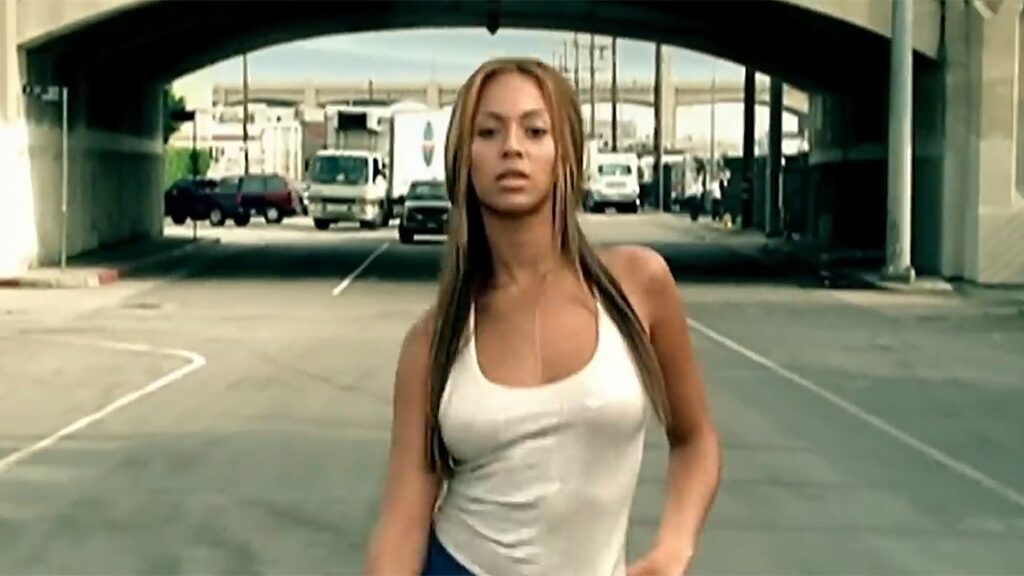 L’histoire des looks emblématiques de Beyoncé dans « Crazy in Love ».