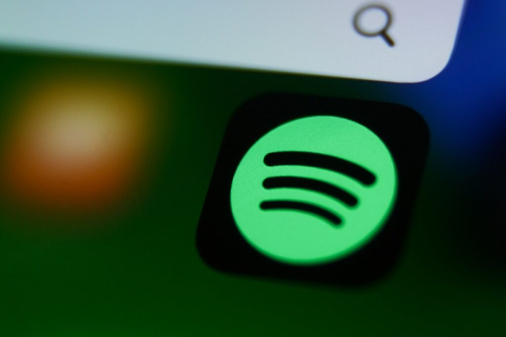 Spotify confirme le test d’une fonctionnalité de playlists d’IA basées sur des invites