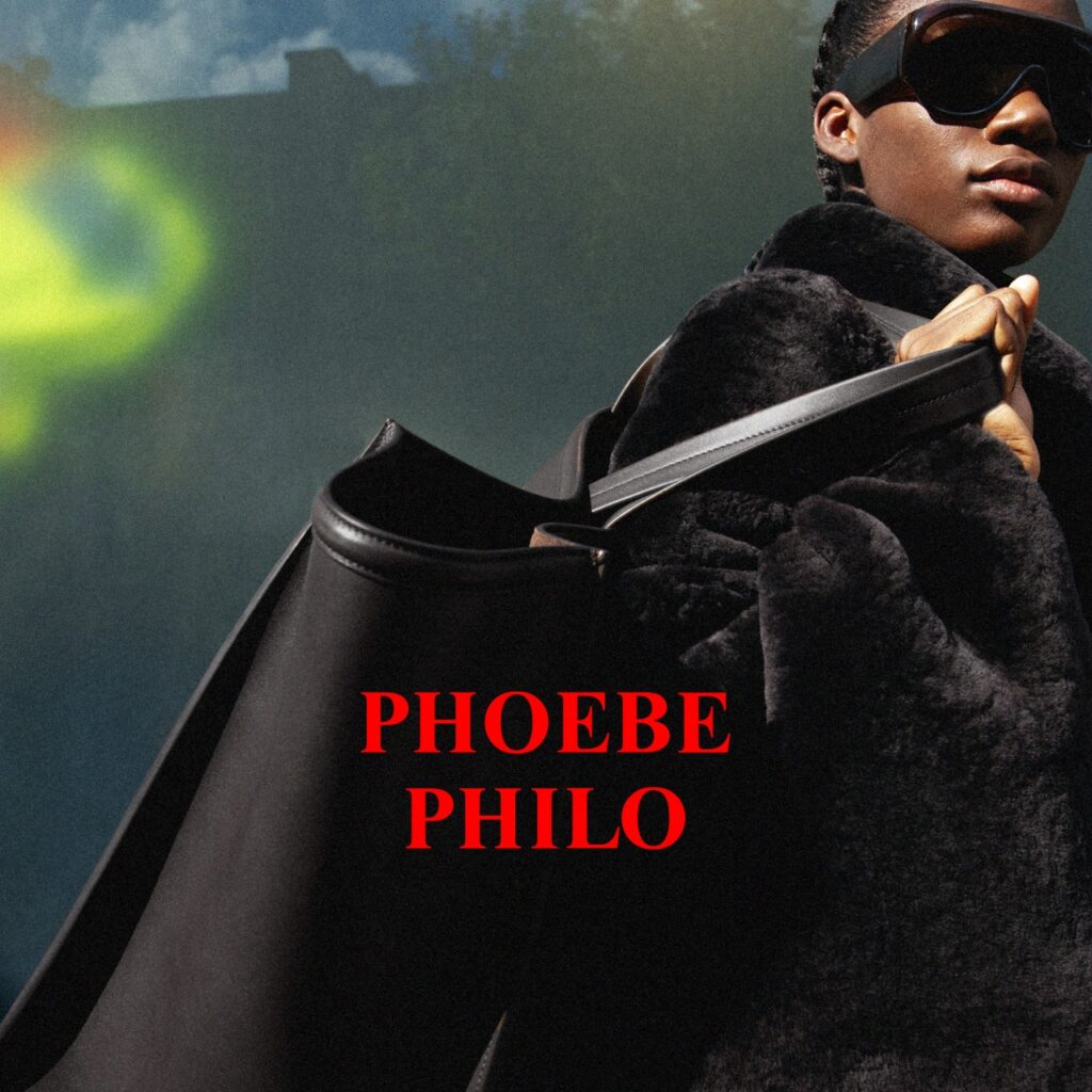 Le deuxième volet de Phoebe Philo : des pois et beaucoup de cuir.