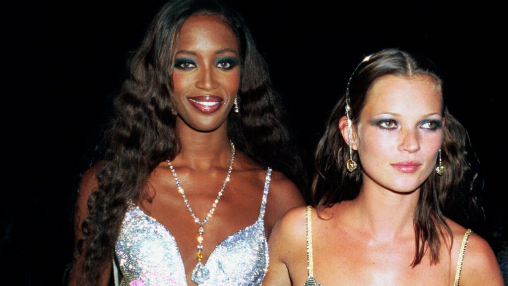 3 robes de soirée pour dire adieu à l’année comme Kate Moss dans les années 90