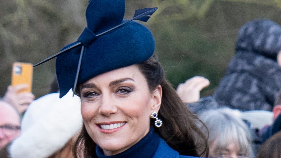 Kate Middleton l’a bien compris : le bleu Klein est la couleur la plus élégante (à l’exception du noir).
