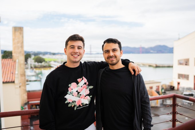 Alex Schachne (à gauche) et Claudio Fuentes (à droite), cofondateurs de Leap.