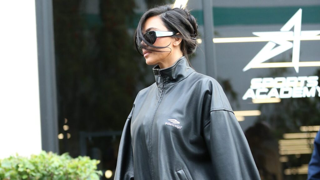 L’accessoire de Kim Kardashian que l’on voit sans cesse dans les films des années 90 et qui, une fois utilisé, ne peut plus s’arrêter.